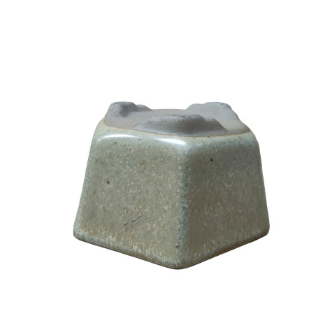 62-531 (8x7x4.5 cm)